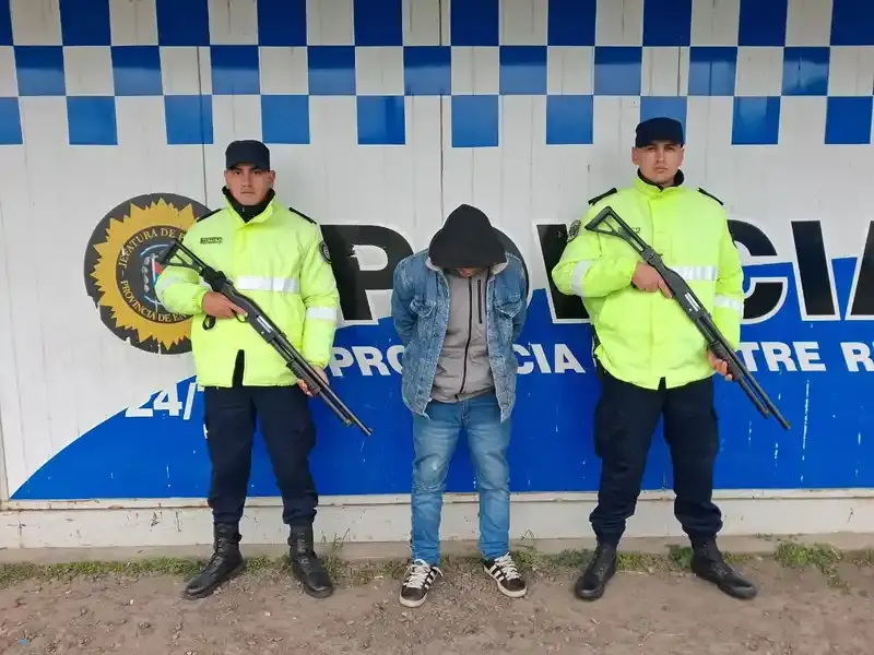 Detuvieron en Brazo Largo a un uruguayo buscado por Interpol y secuestraron armas y cocaína