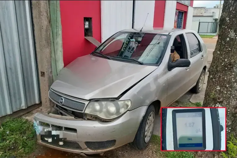 Dijo que se quedó dormido, arrancó un cartel vial y chocó contra una verdulería: tenía 1,87 de alcohol en sangre