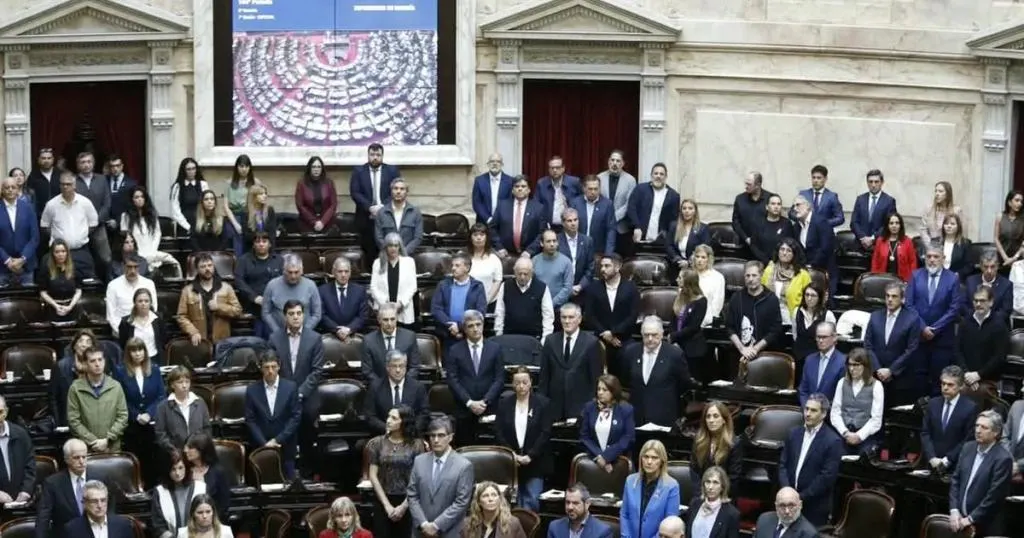 Diputados: la oposición no consiguió quórum y se cayó la sesión en la que buscaba rechazar el DNU 70