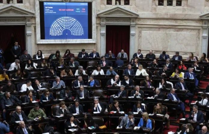 Diputados: la oposición no logró quórum para voltear el DNU 70/23