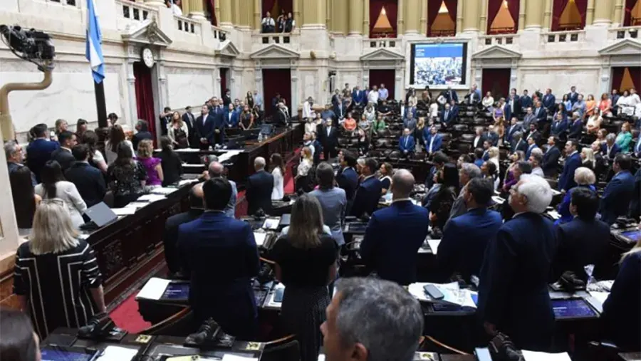 Diputados se encamina a una maratónica sesión con discapacidad y endeudamiento familiar como pruebas de fuego