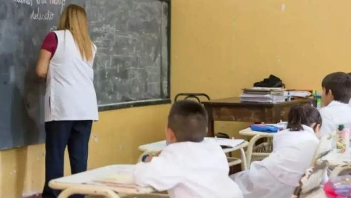Docentes cobrarán esta semana la diferencia del aumento de septiembre