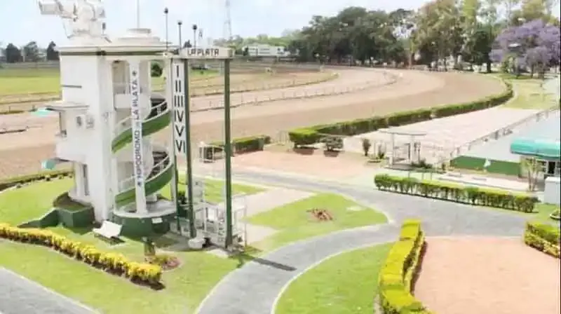 Domingo 25: Actividad Hipódromo de La Plata