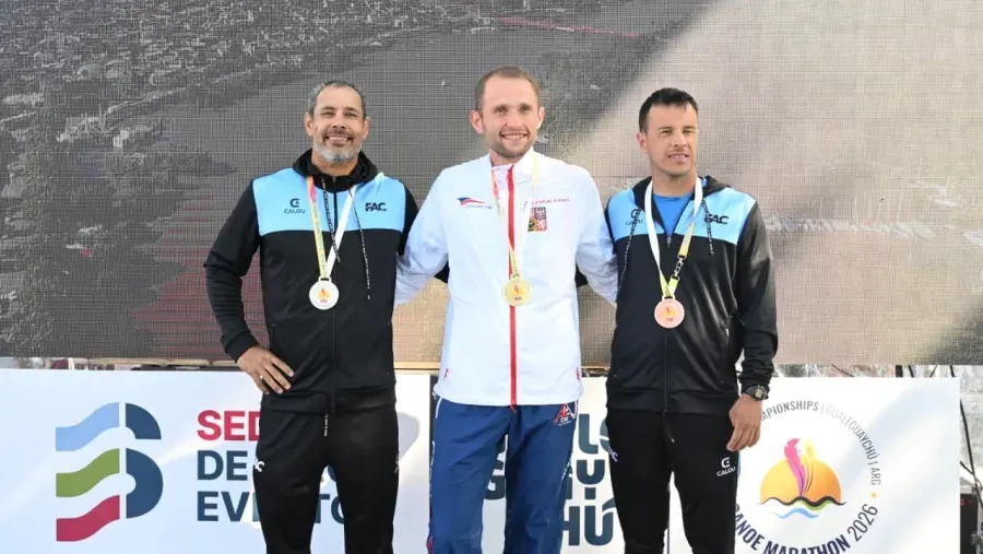Dominio argentino en el segundo día del Mundial de Canotaje Maratón en Gualeguaychú