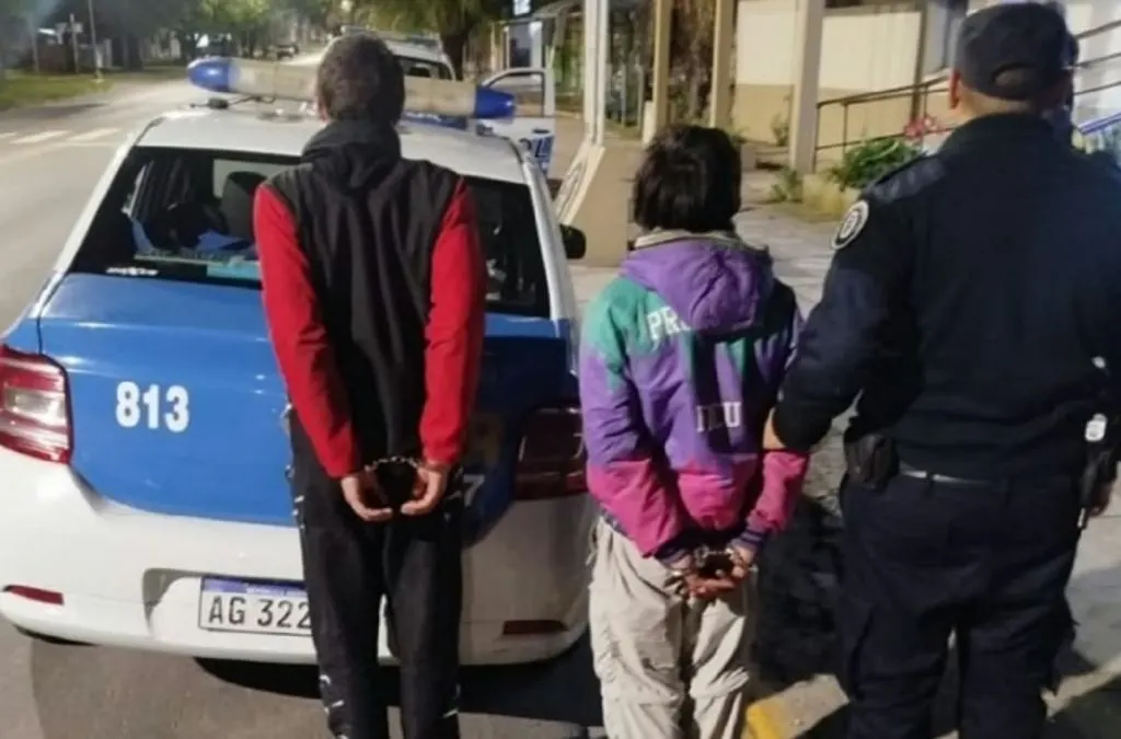 Dos detenidos por robo en un comercio de calle 25 de Mayo