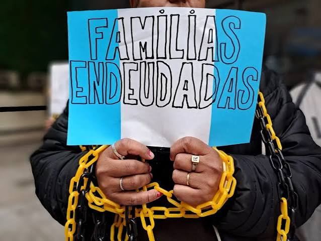 El 72% de los menores de 40 años se queda sin ingresos antes del fin de mes y el 60,9% se tuvo que endeudar