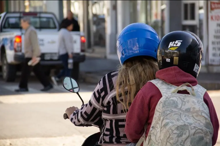 El aumento de la cantidad de motos es consecuencia de la crisis económica y el trabajo informal