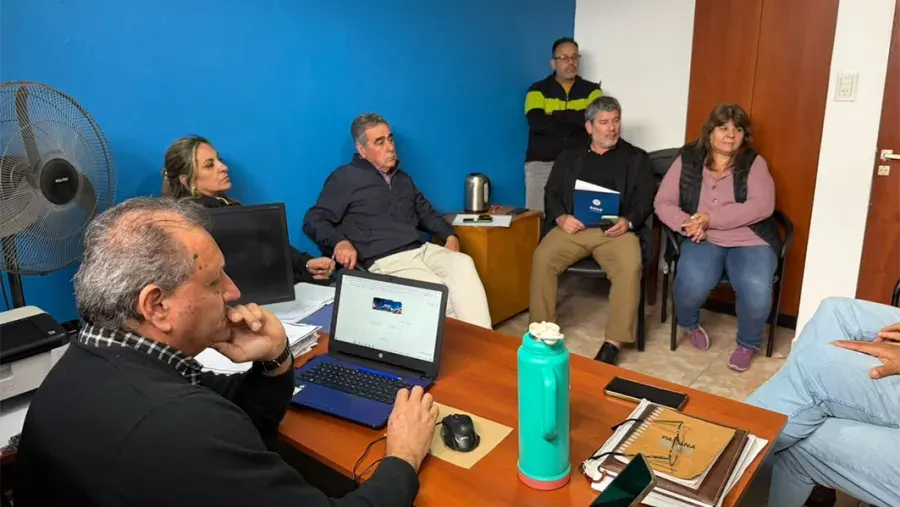 El candidato a intendente de Paraná por la UCR, Manuel Tennen se reunió con el sindicato municipal
