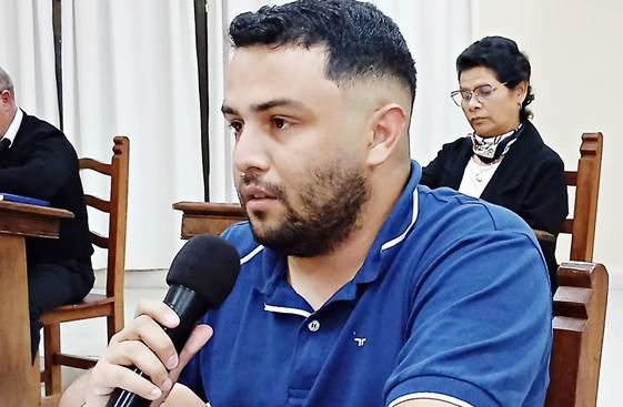 El concejal luna androsiuk se refirió a las acusaciones sobre el beneficio de dos percepciones dentro de la corporación municipal