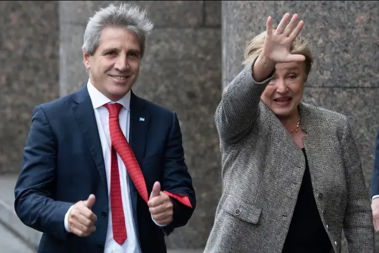 El FMI alcanzó un acuerdo con Argentina y podría desembolsar US$900 millones en diciembre