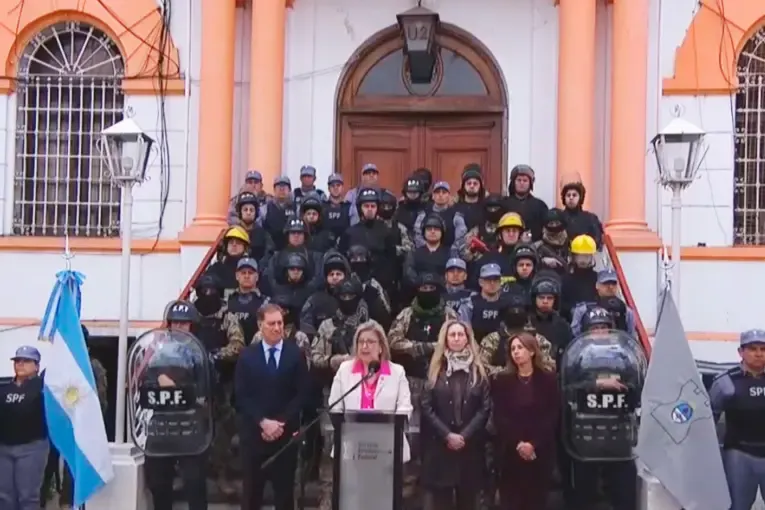 El gobierno finalizó la primera fase del traslado de internos de Devoto a la cárcel de Marcos Paz