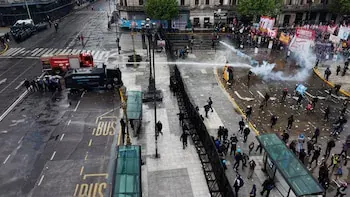 El gobierno porteño afirmó que reparar los destrozos en el Congreso costará 90 millones de pesos
