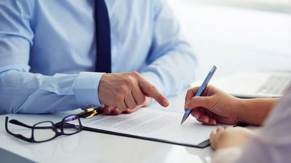 El Gobierno postergó a diciembre los fondos de asistencia laboral