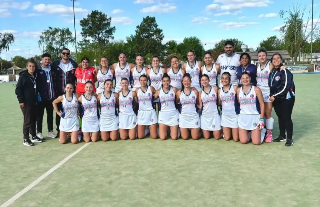 El hockey del Centro Sur entrerriano consiguió dos ascensos históricos: los varones jugarán en la A y las mujeres, en la B