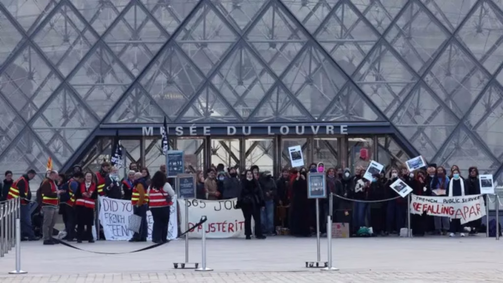 El Louvre no abrió y Francia suma otra jornada de protesta