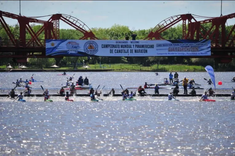 El Mundial de Canotaje puso en marcha sus primeras competencias con palistas de todo el mundo en Gualeguaychú