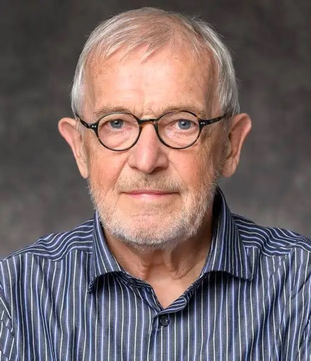 El Nobel de Física 2026 fue para el belga Francis Halzen por sus investigaciones sobre neutrinos