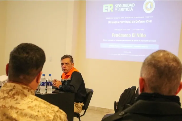 El nuevo director provincial de Defensa Civil estuvo en la ciudad para hablar de El Niño