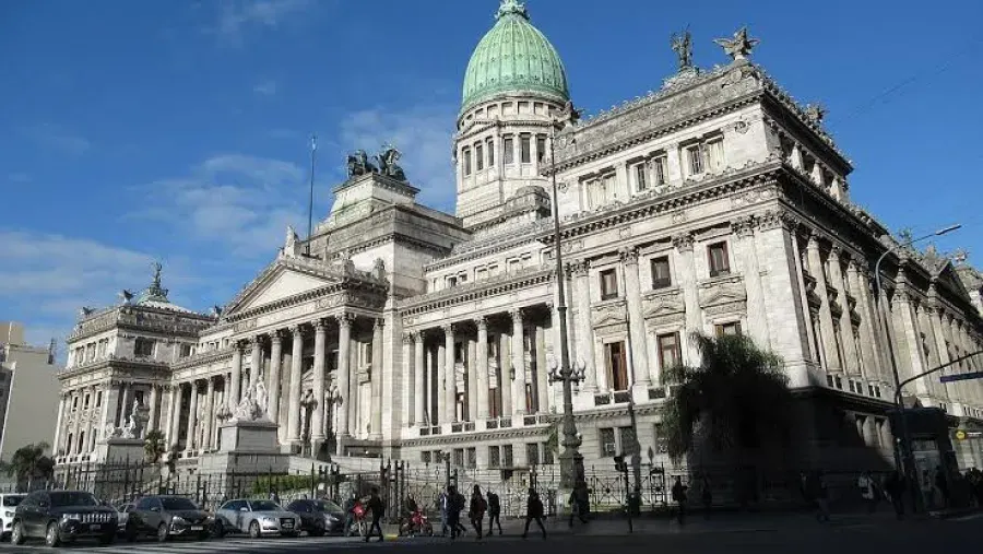 El oficialismo acumula proyectos en el Congreso y todo indica que convocarán a extraordinarias