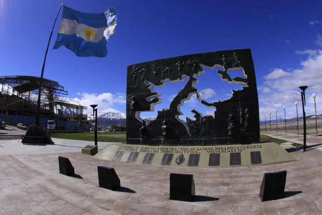 El oficialismo no logró cerrar el dictamen del proyecto de Malvinas y el tema queda afuera de la sesión del miércoles