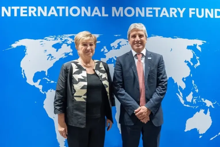 El país debe pagar US$70.000 millones al FMI en las próximas décadas