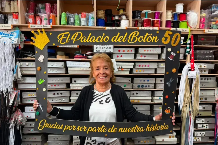 El Palacio del Botón cumplió 50 años en Paraná: a sus 77 años, Elba se mostró “feliz de la vida”