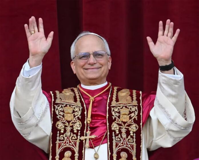 El papa León XIV recibió el alta médica y regresará al Vaticano