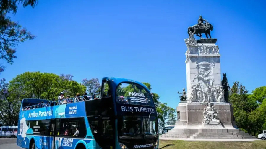 El Paraná Bus Turístico alcanzó más de 11.000 pasajeros en lo que va del 2026