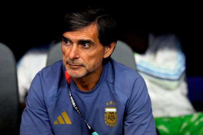 El “Ratón” Ayala elogió a Flores y Prestianni: “Sabemos que hay material”