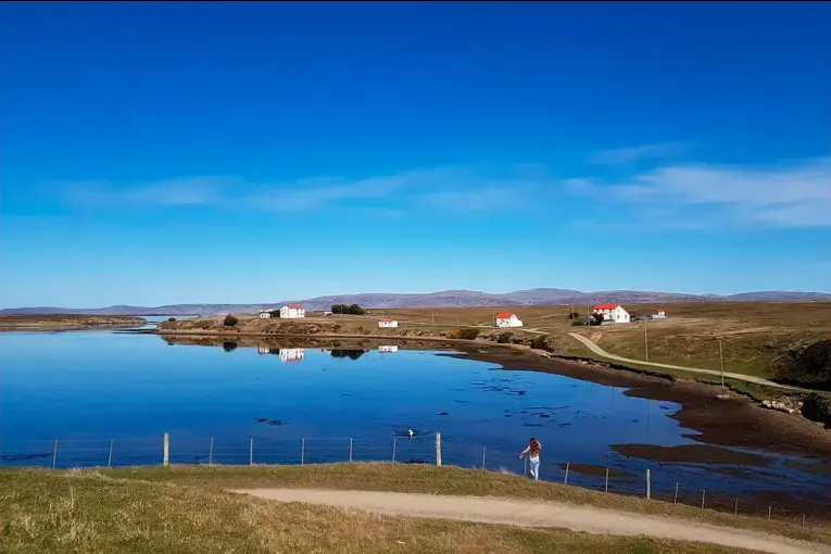El Reino Unido pidió apoyo a Chile por Malvinas y busca ampliar la cooperación militar y comercial