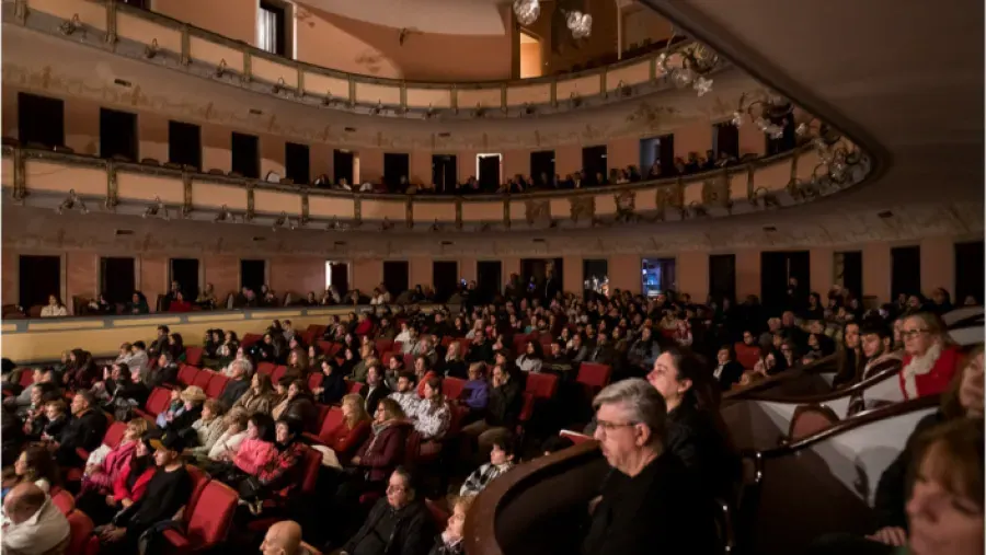 El respeto también se practica en una platea