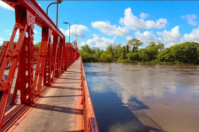 El río Gualeguaychú superó los 3 metros y se espera un lento descenso durante los próximos días