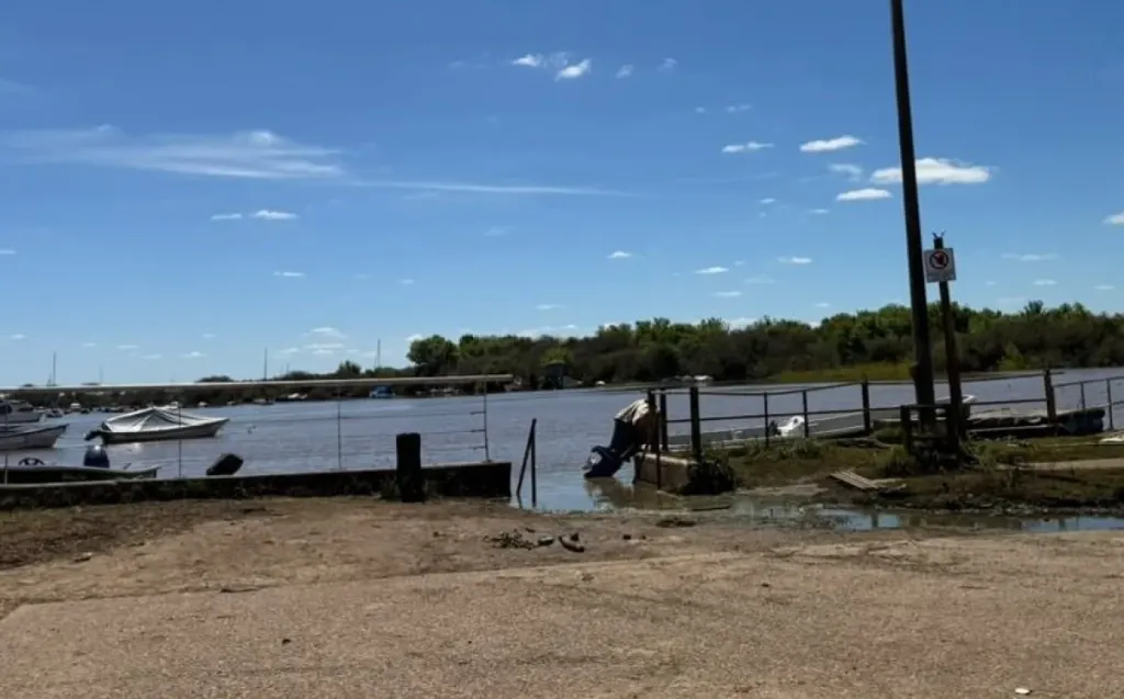 El río Uruguay bajó a 5,36 metros en Concepción del Uruguay, pero sigue por encima del nivel de alerta