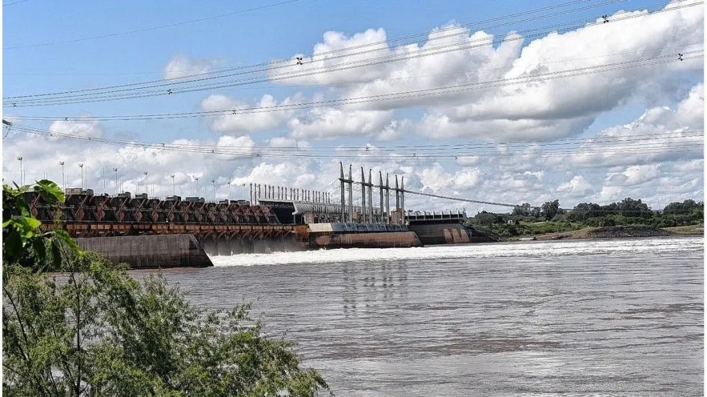 El río Uruguay experimenta una leva baja en su nivel