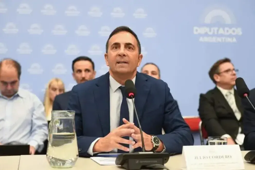El secretario de Trabajo dijo que al gobierno le «preocupa la informalidad” y pidió sumarse al monotributo