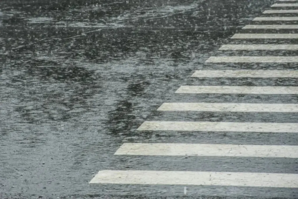 El SMN emitió alerta naranja y amarilla por tormentas en distintas áreas de la provincia