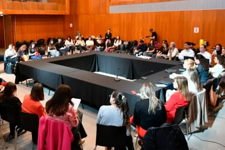 El STJ convocó a instituciones para mejorar el sistema de abordaje de la violencia de género