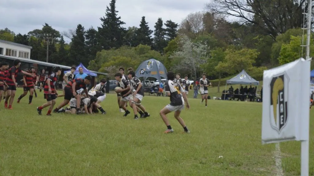 El Torneo Eduardo Uranga completó la fase de zonas y este domingo definirá a sus campeones
