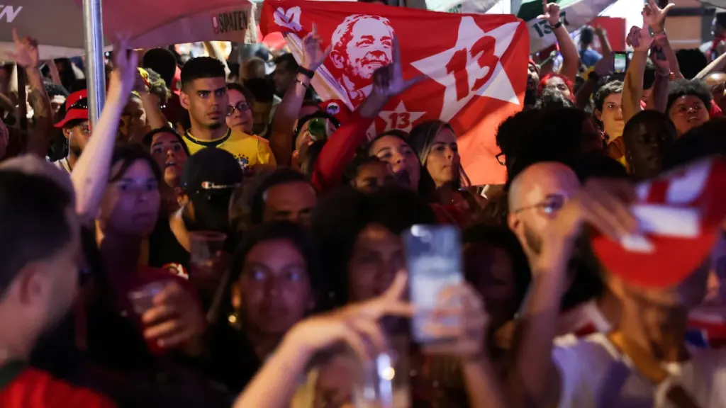 El Tribunal Supremo Electoral confirmó la victoria de Lula da Silva en el balotaje