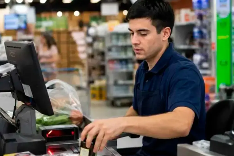 Empleados de comercio cobrarán con aumento: de cuanto será