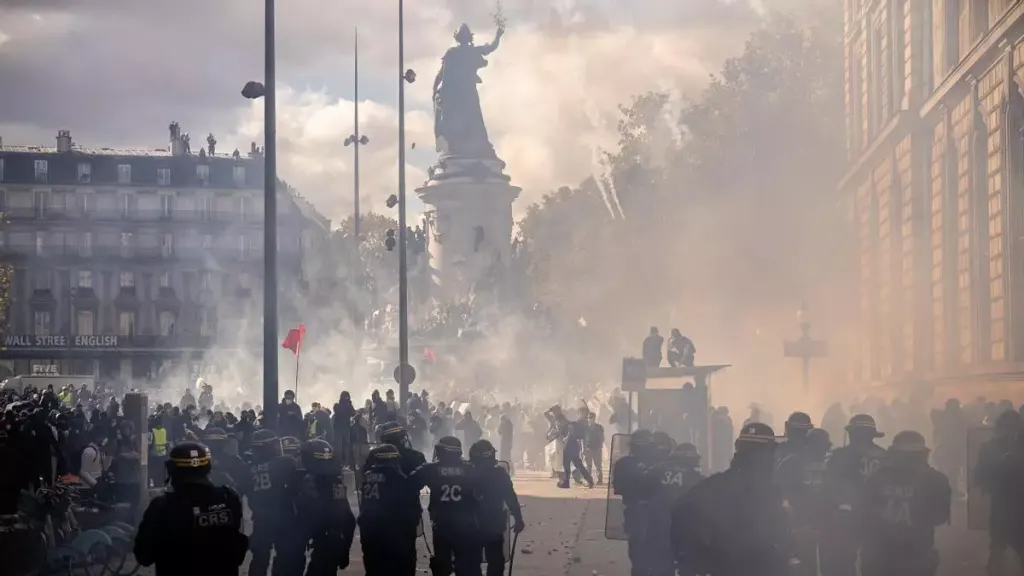 En Francia casi un millón de manifestantes: “Esto es lo que pasa cuando el Gobierno no escucha y reprime”