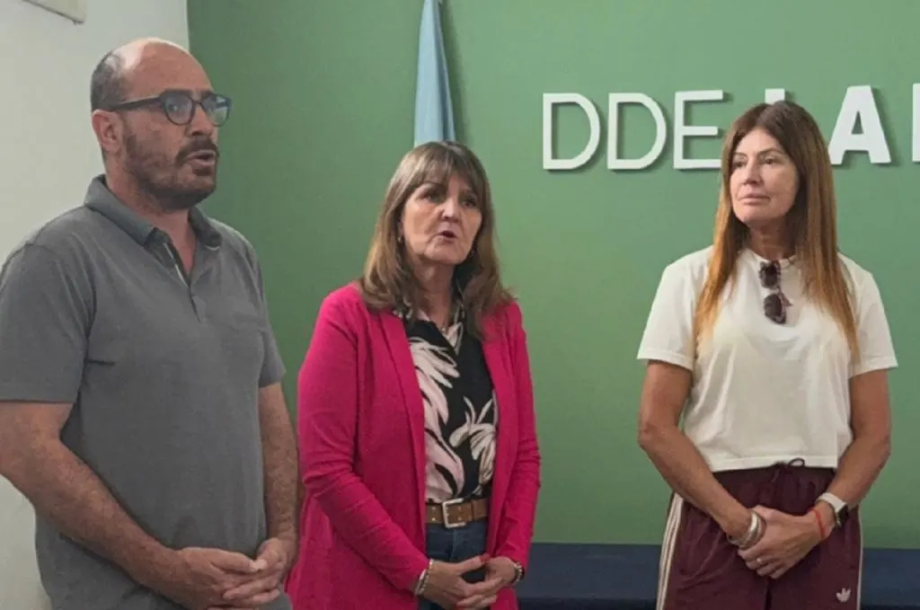 Entre Ríos entregó kits deportivos a instituciones educativas del departamento La Paz