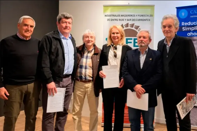 Entre Ríos firmó un convenio para impulsar la construcción de viviendas con madera