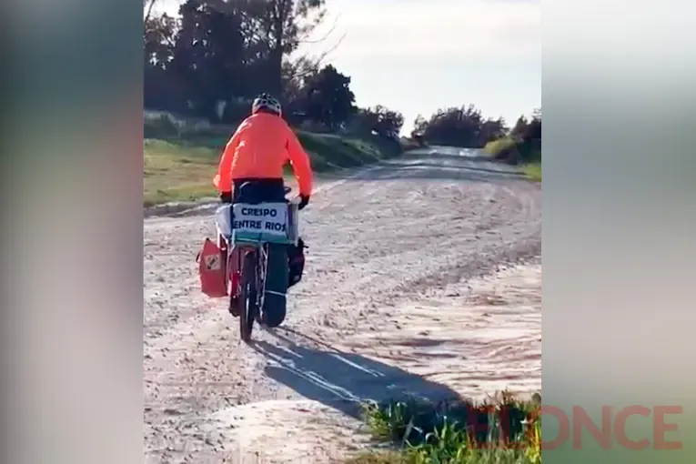 Entrerriano inició una nueva travesía por la provincia en bicicleta