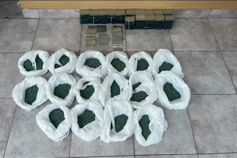 Es influencer cordobés uno de los detenidos con más de 38.000 pastillas en Ruta 14