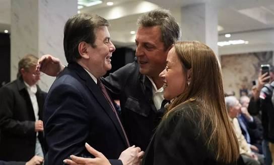 Escenario de cuartos o polarización: El peronismo debate la estrategia electoral de 2027
