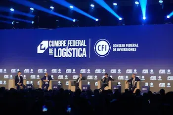 “Estamos sufriendo”: Kicillof le respondió a Santilli y criticó a Milei en una cumbre de gobernadores