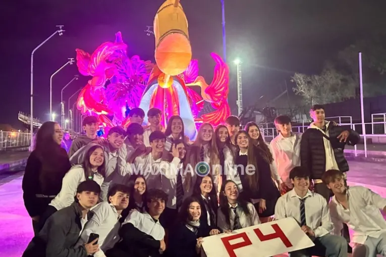 “Estamos viendo la naturaleza a través de las redes sociales”: el mensaje de la carroza ganadora de La Salle