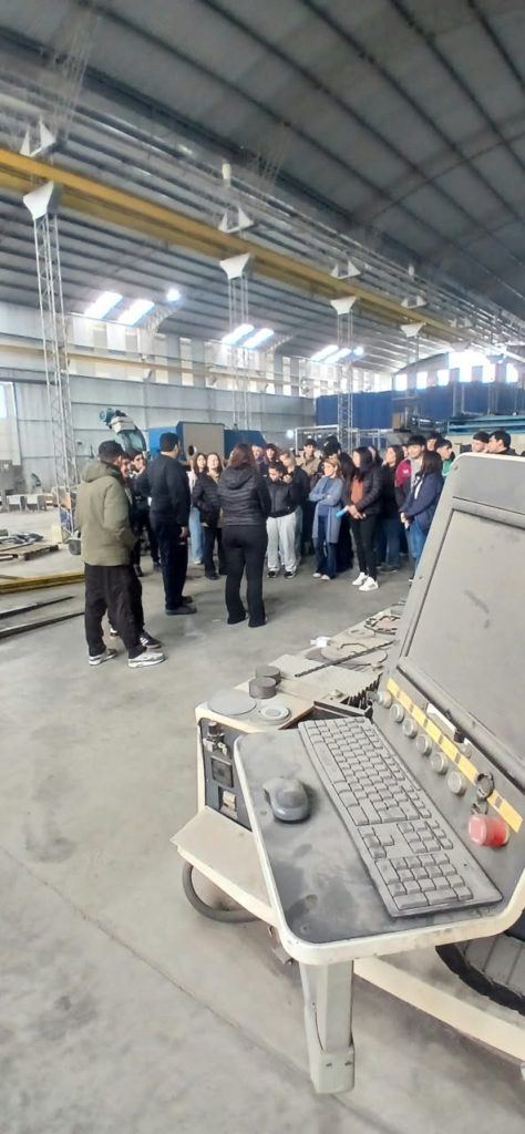 Estudiantes de Gualeguaychú recorrieron el Parque Industrial de Concepción del Uruguay