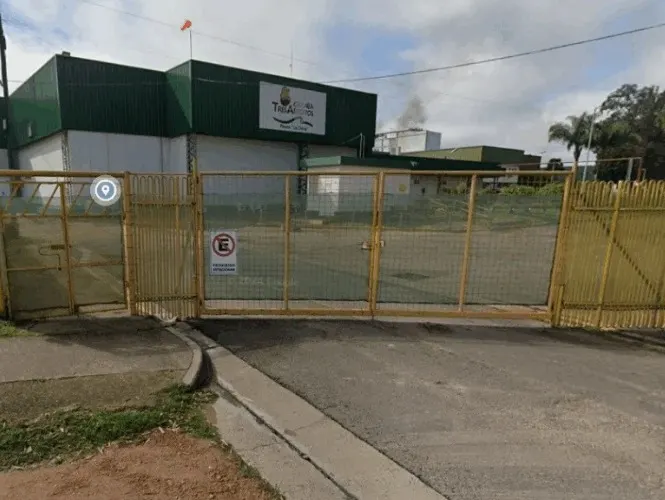 Exempleados de Granja Tres Arroyos protestan tras cinco meses sin salarios ni indemnizaciones